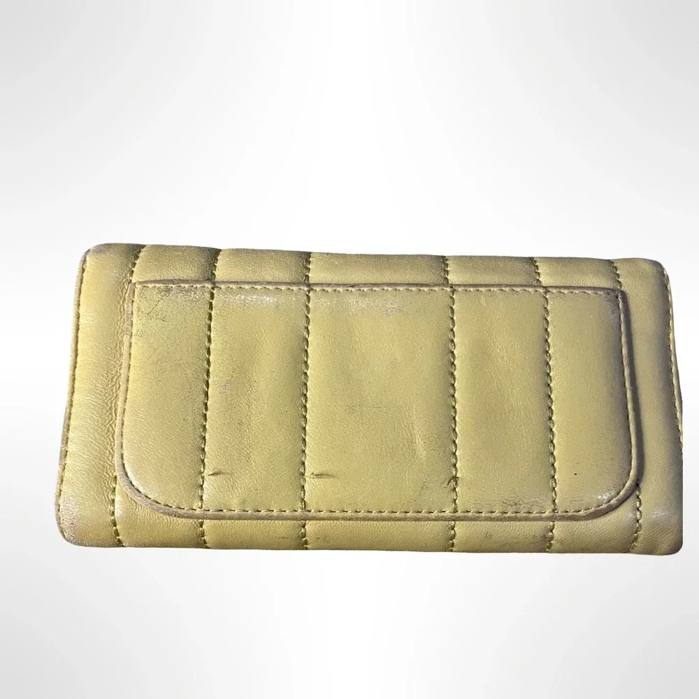 Tory Burch Kira Quilted Leather Envelope Wallet Pale Yellow Gold Hardware